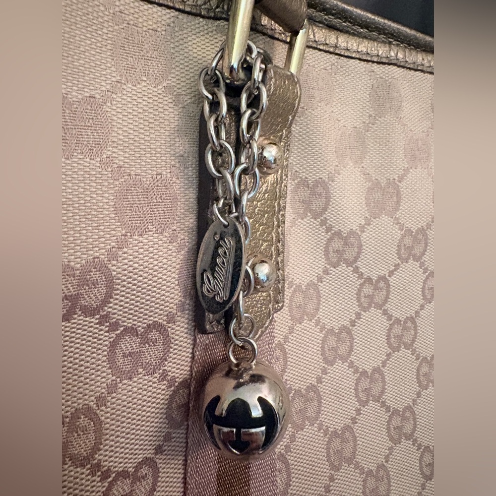 GUCCI Joy Tote GG Canvas Champagne Metallic Leather Charm Shoulder Bag Auth COA - Picture 5 of 15